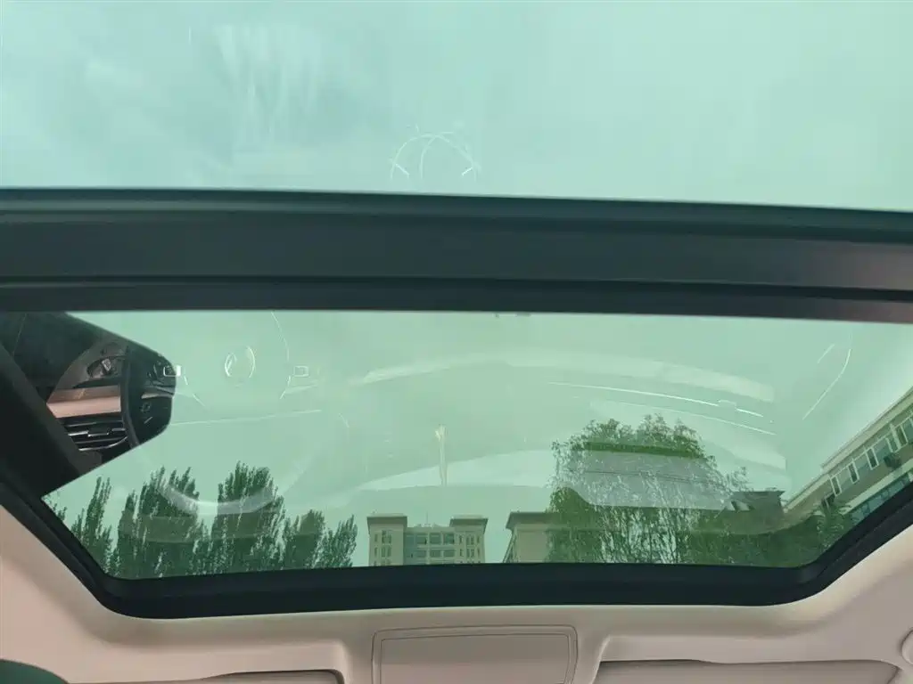 Volkswagen Passat 2021 Model 330TSI Luxury Edition фото 9