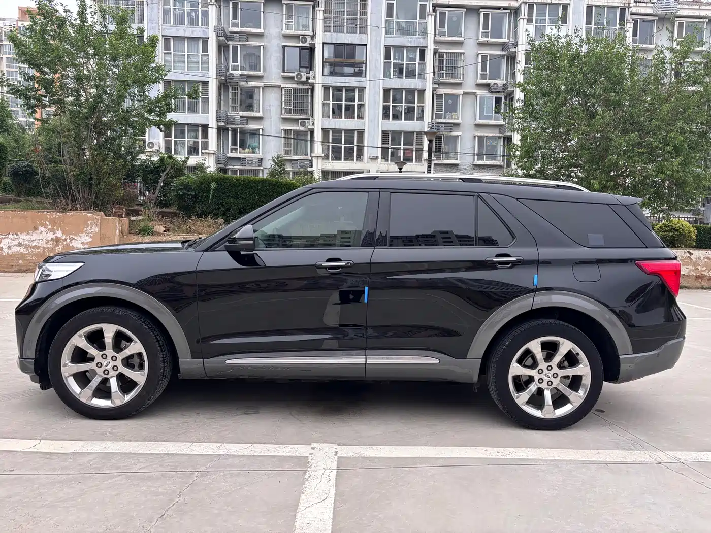 Ford Explorer 2020 EcoBoost 285 AWD Platinum 6-Seater фото 4