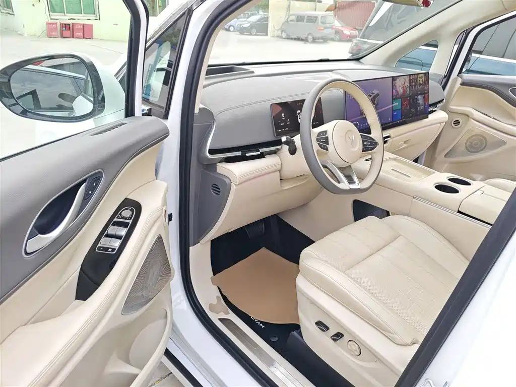 Voyah Auto Voyah Dreamer 2025 PHEV AWD Flagship Kunpeng Edition фото 16