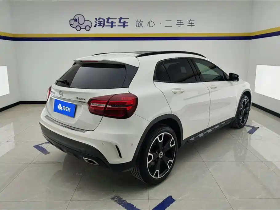 Mercedes-Benz GLA 2018 GLA 220 4MATIC Sport фото 3