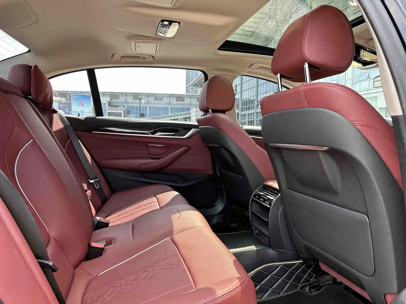 BMW 5 Series 2022 525Li Luxury Package фото 10