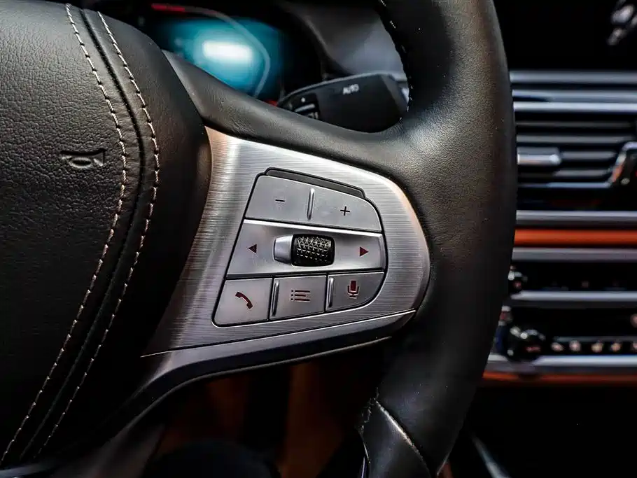 BMW 7 Series 2019 M760Li xDrive V12 Luxury Package фото 3