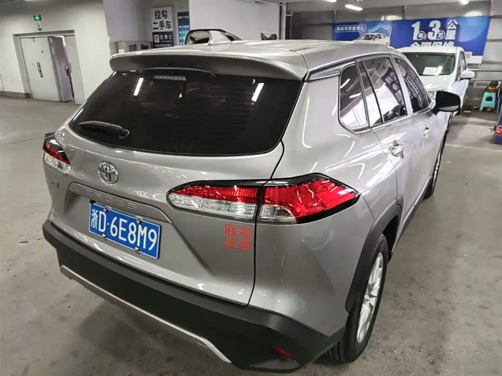 Toyota Corolla Cross 2022 2.0L Premium Edition фото 12