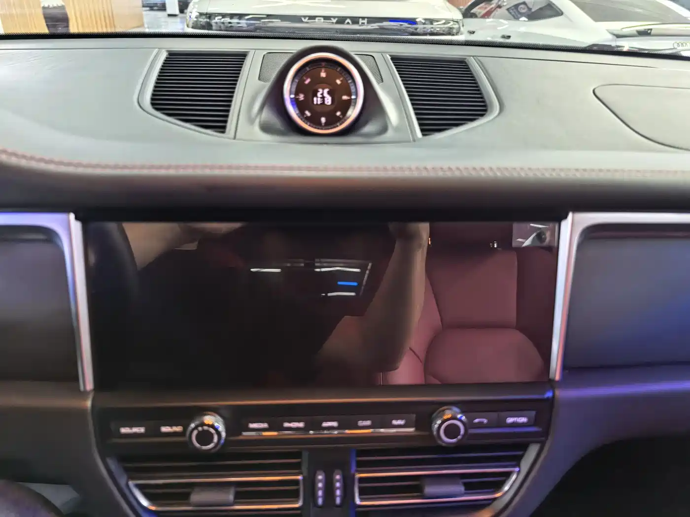 Porsche Macan 2018 Macan 2.0T фото 8