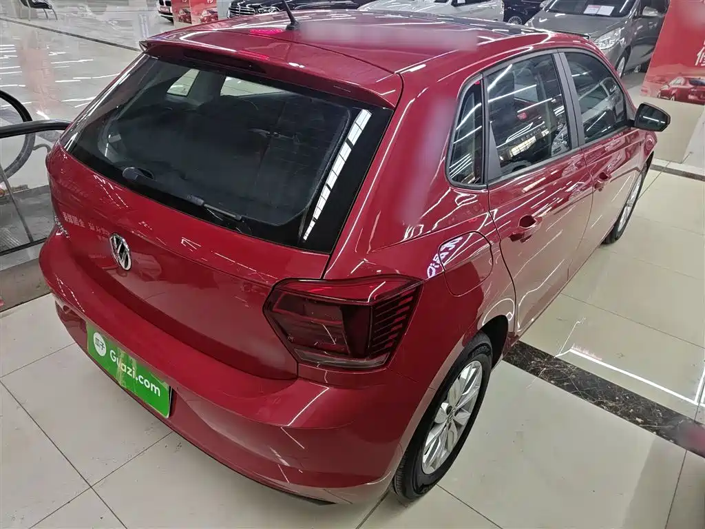 Volkswagen Polo 2019 Plus 1.5L Automatic Colorful Tech Edition фото 7