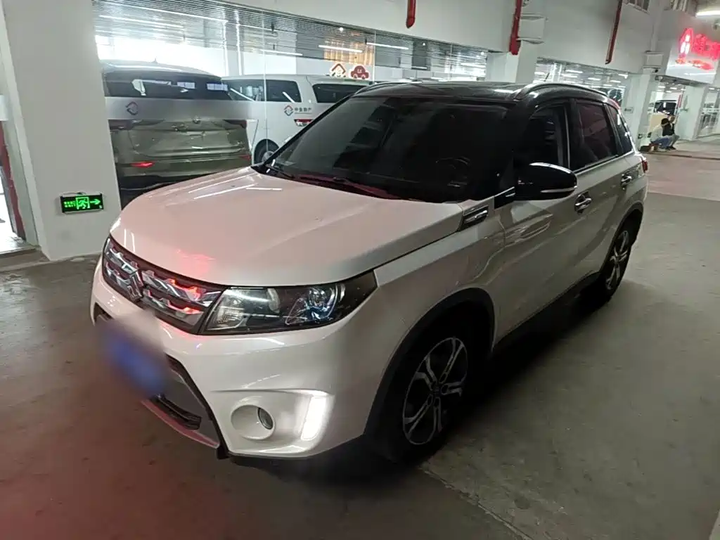 Фото 2 - Suzuki Vitara