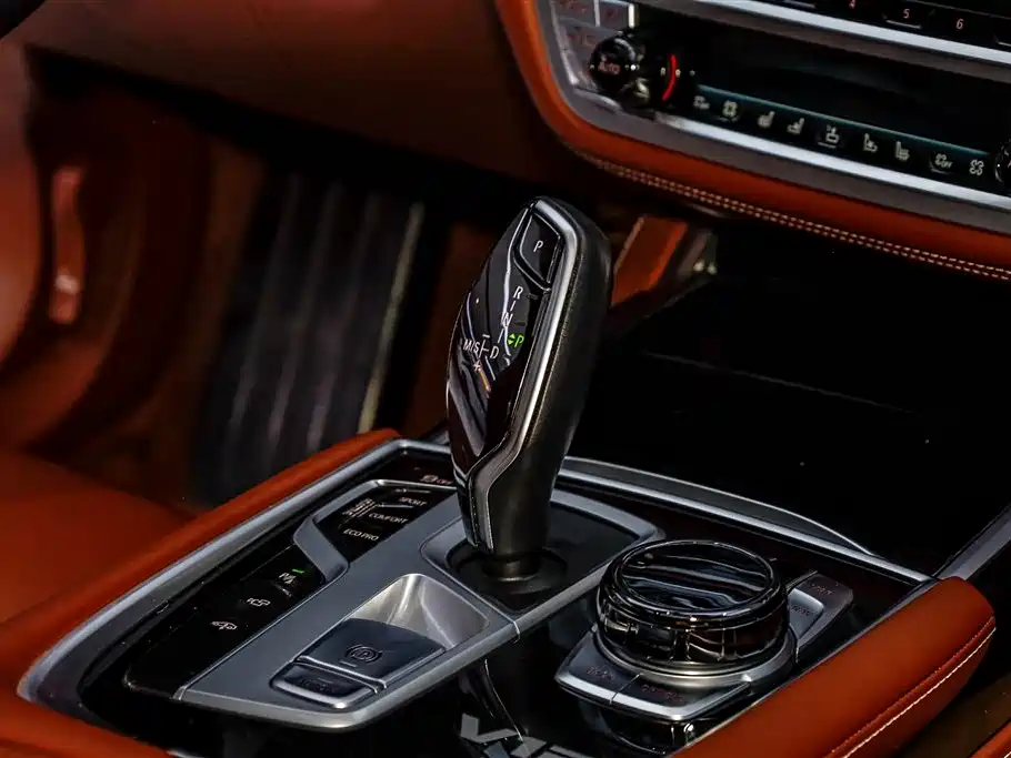 BMW 7 Series 2019 M760Li xDrive V12 Luxury Package фото 40