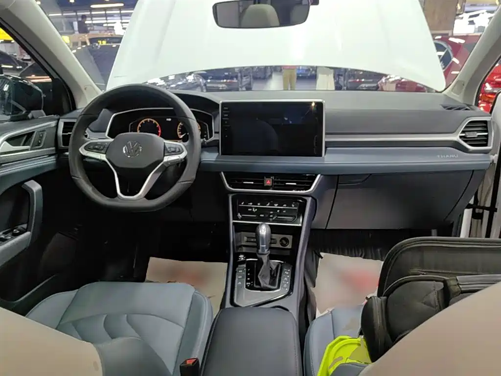 Volkswagen Tharu 2024 300TSI 2WD Moon Premium Edition фото 10
