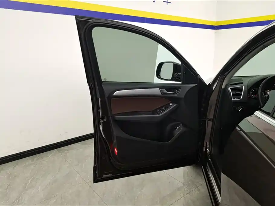Audi Q5 2017 40 TFSI Technology фото 7