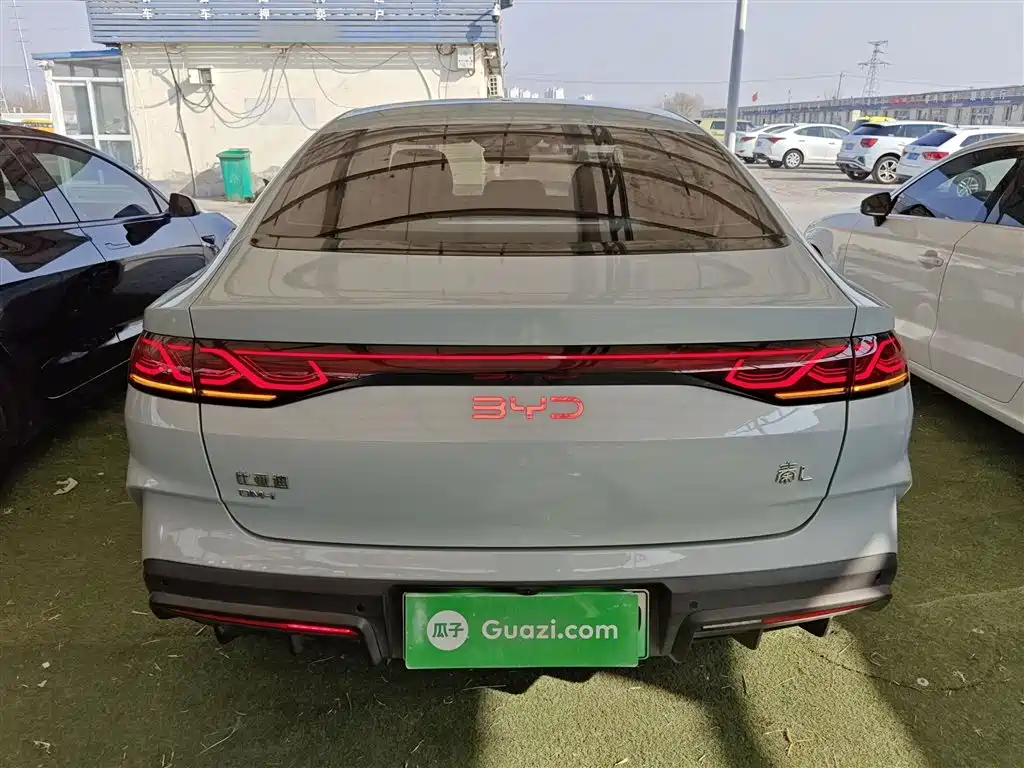BYD Qin L 2024 DM-i 80KM Leading Edition фото 4