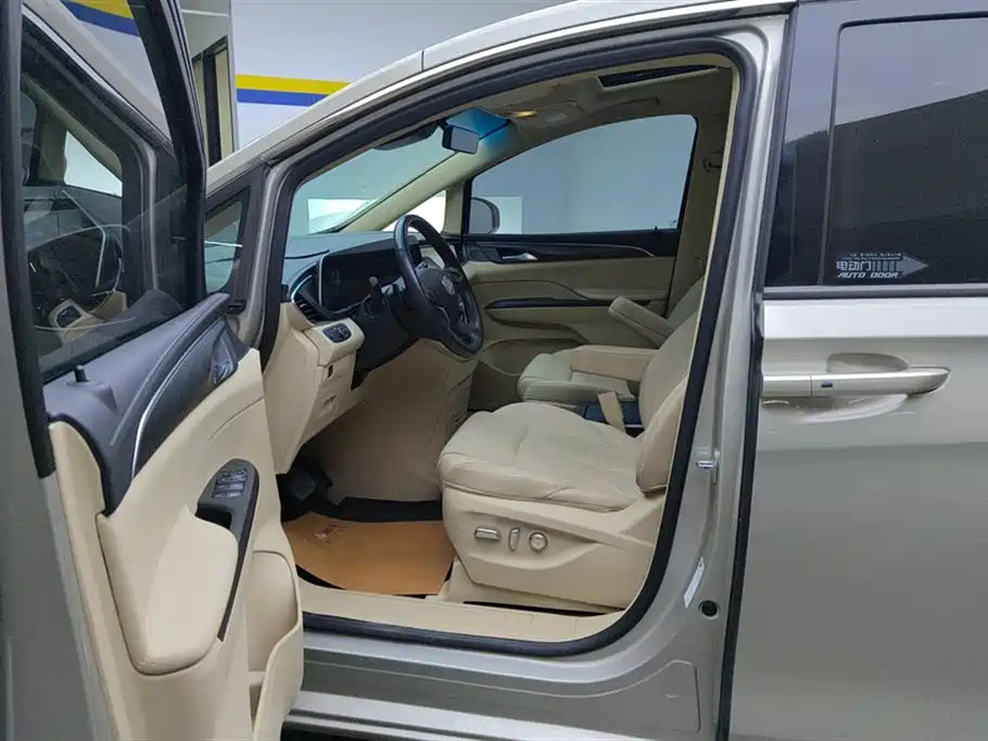 Buick GL8 2022 ES Landmark 653T Premium фото 9