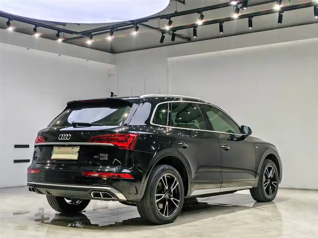 Audi Q5L 2021 40 TFSI Fashion Dynamic фото 17