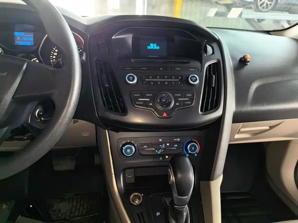 Ford Focus 2015 2015 Sedan 1.6L Automatic Comfort