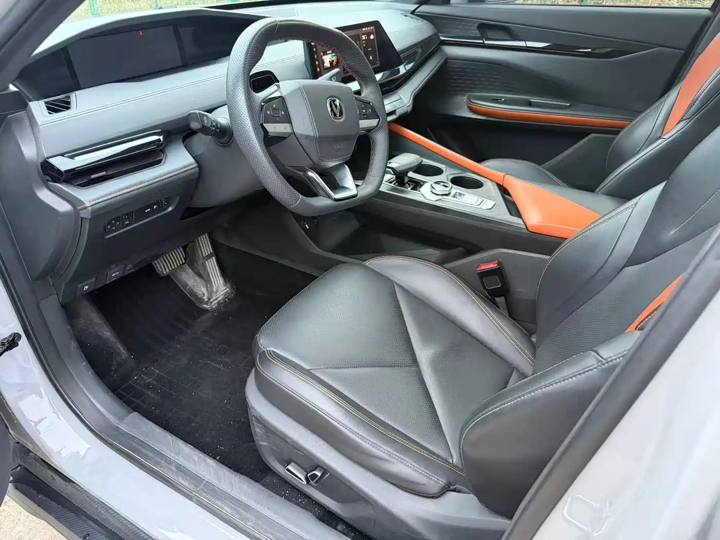 CHANGAN UNI-V