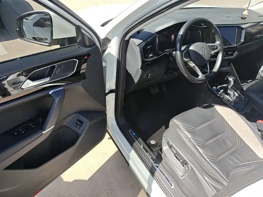 Volkswagen Tayron GTE Plug-in Hybrid 2020 1.4T Premium фото 16