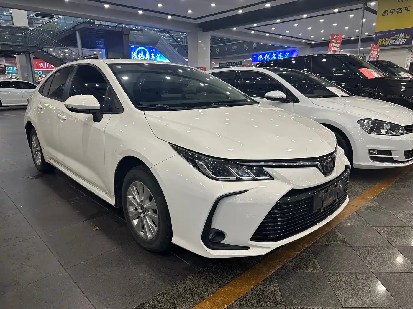 Toyota Corolla 2019 1.2T S-CVT GL-i Elite Edition фото 3