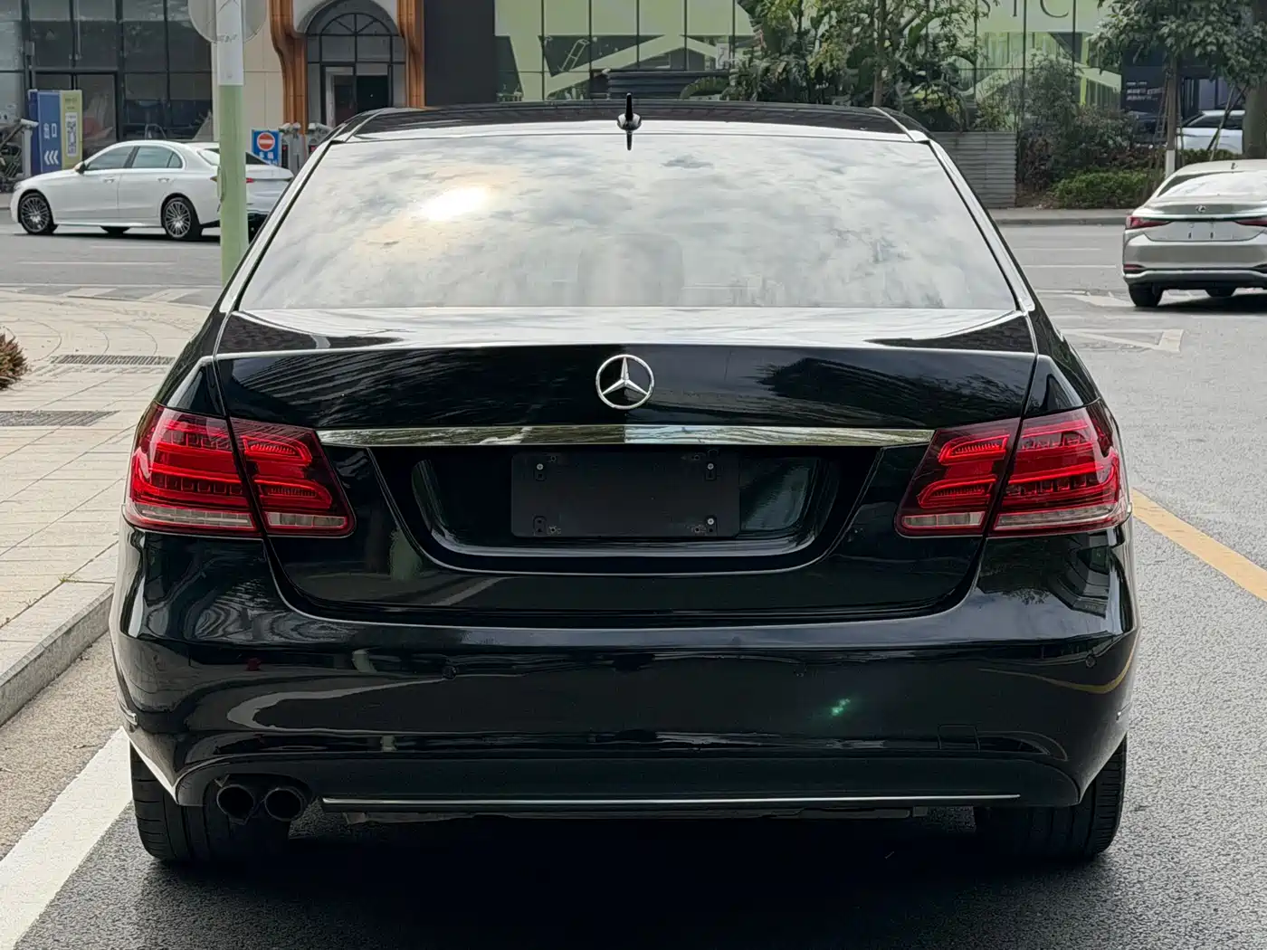 Mercedes-Benz E-Class 2014 E 260 L Sport фото 6