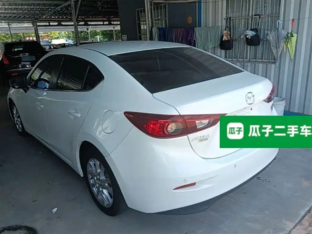 Фото 5 - Mazda Mazda 3