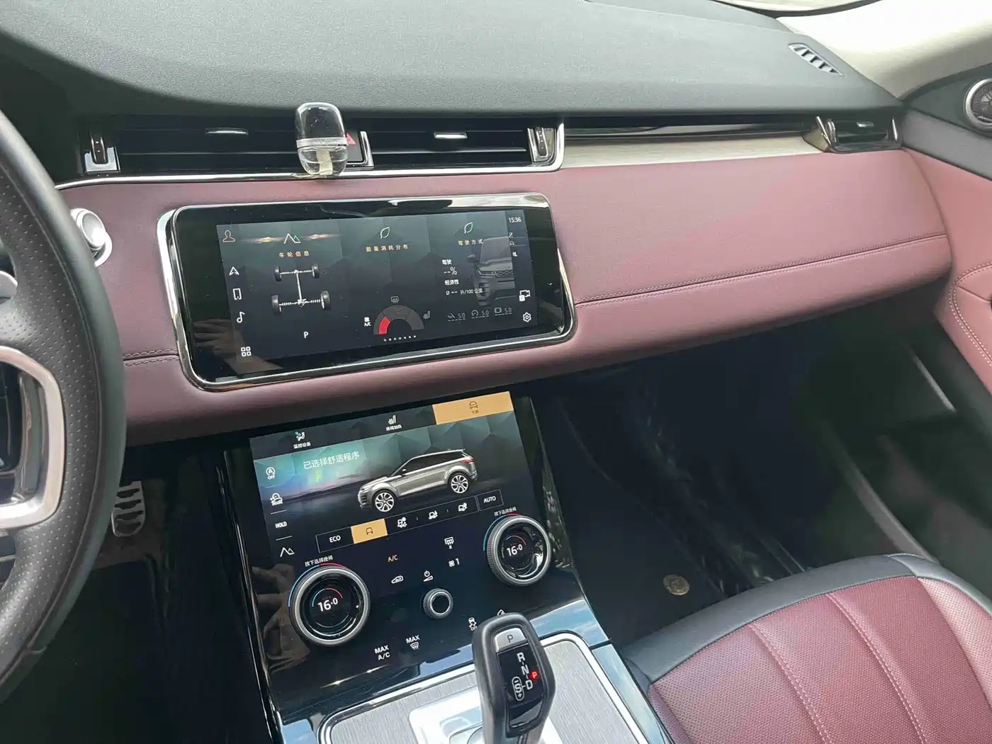 Land Rover Range Rover Evoque 2022 Range Rover Evoque L 249PS R-Dynamic Luxury Edition фото 5