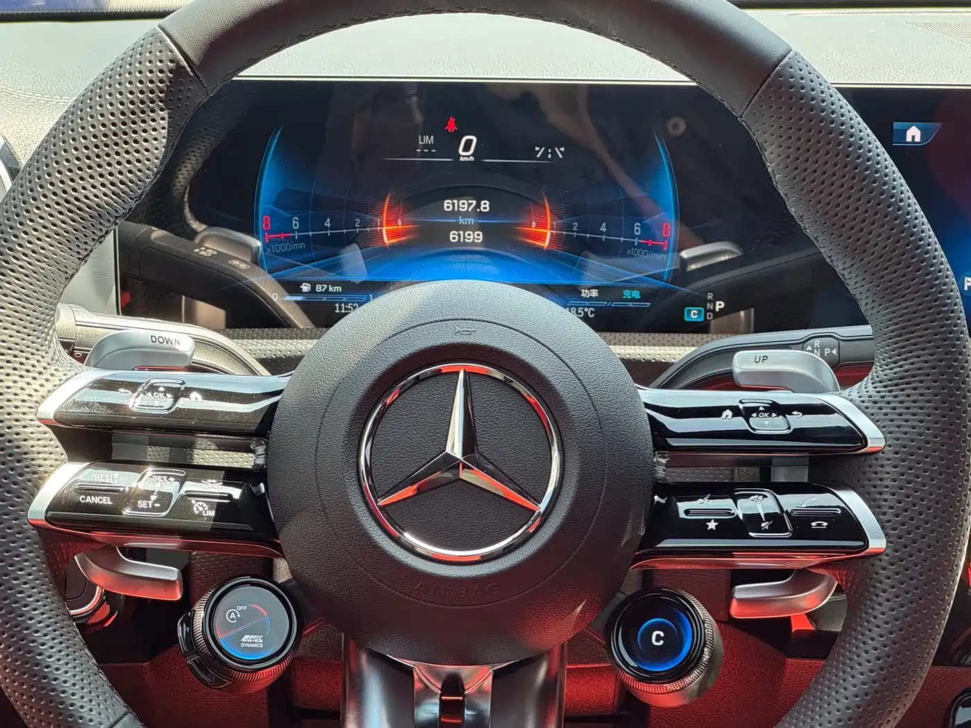Mercedes-Benz A-Class AMG 2024 AMG A 35 L 4MATIC фото 22