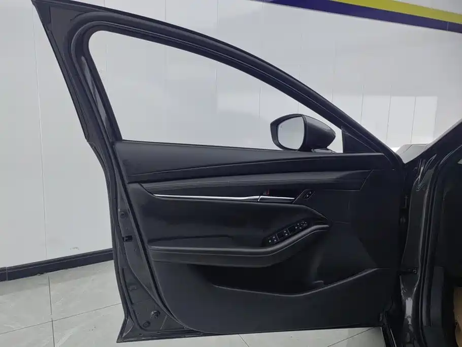 Mazda Mazda3 Axela 2024 2023 2.0L Auto Zhiyao