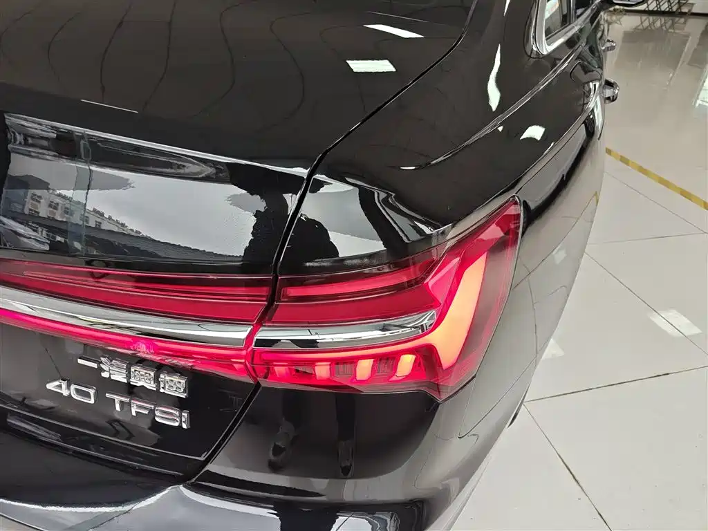 Audi A6L 2019 40 TFSI Luxury Elegance фото 24