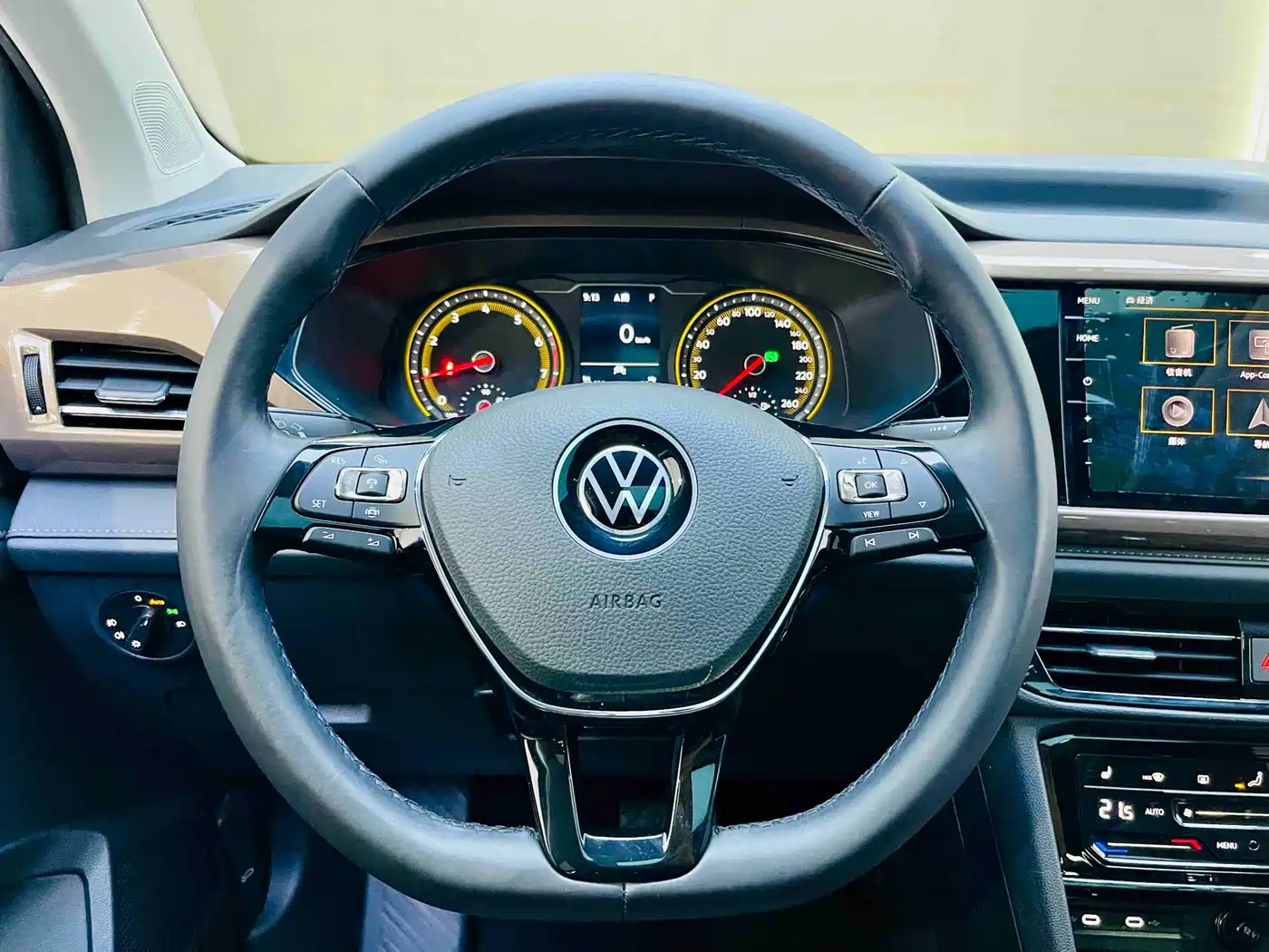 Volkswagen Tharu 2021 280TSI 2WD Luxury Plus фото 11