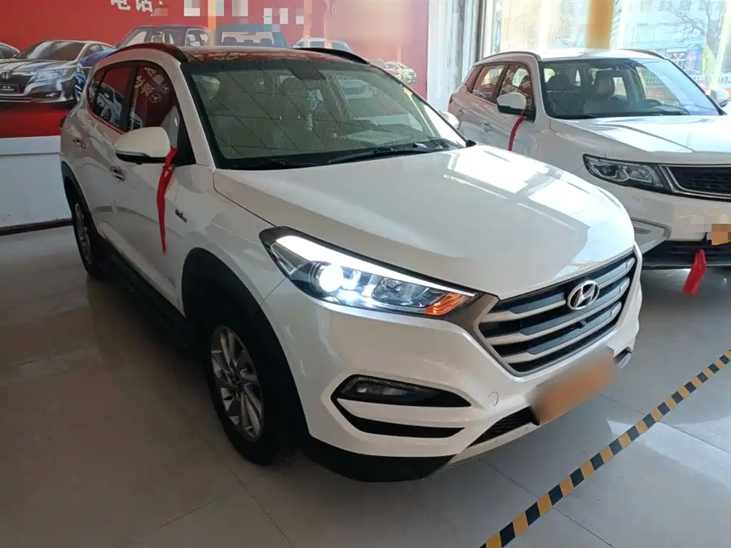 Hyundai Tucson 2018 1.6T DCT 2WD 15th Anniversary Special Edition фото 4