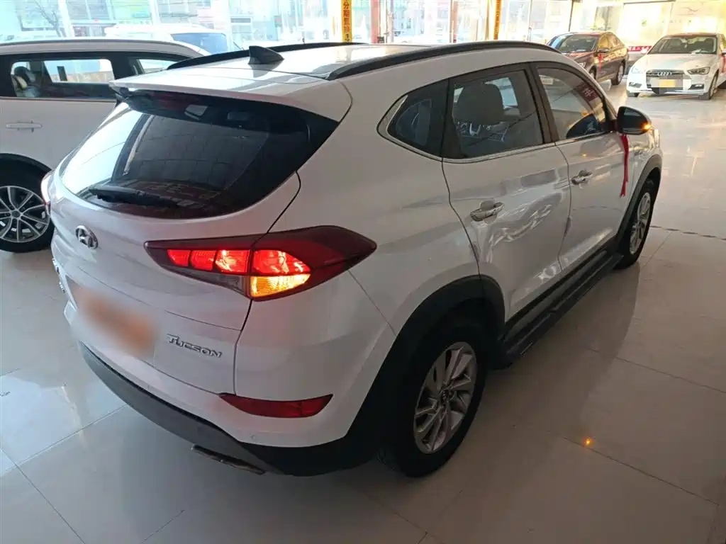 Hyundai Tucson 2018 1.6T DCT 2WD 15th Anniversary Special Edition фото 7
