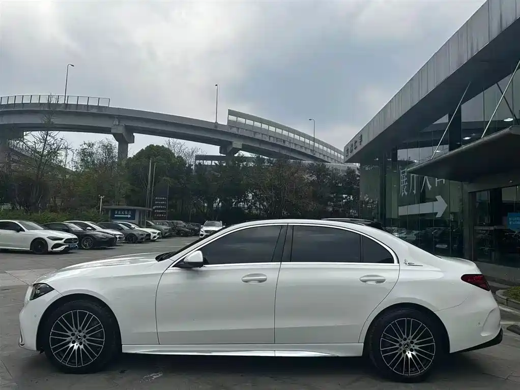 Mercedes-Benz C-Class 2023 C 260 L Sport фото 6