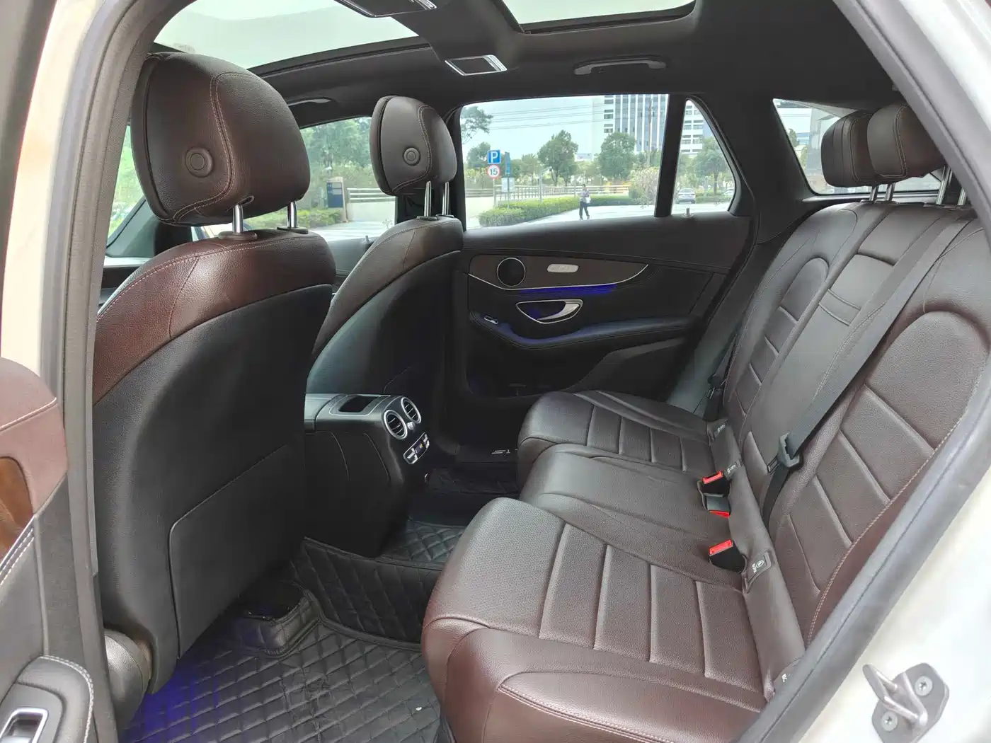 Mercedes-Benz GLC 2020 Facelift GLC 300 L 4MATIC Dynamic фото 12