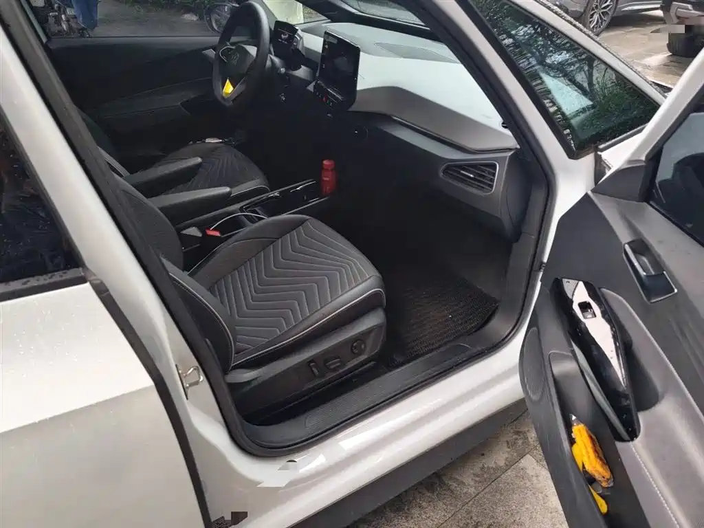 Volkswagen ID.3 2023 Upgraded Pure Intelligence Edition фото 19