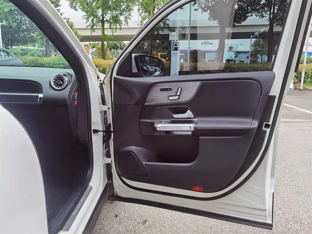 Mercedes-Benz GLB 2023 GLB 220 Style фото 12