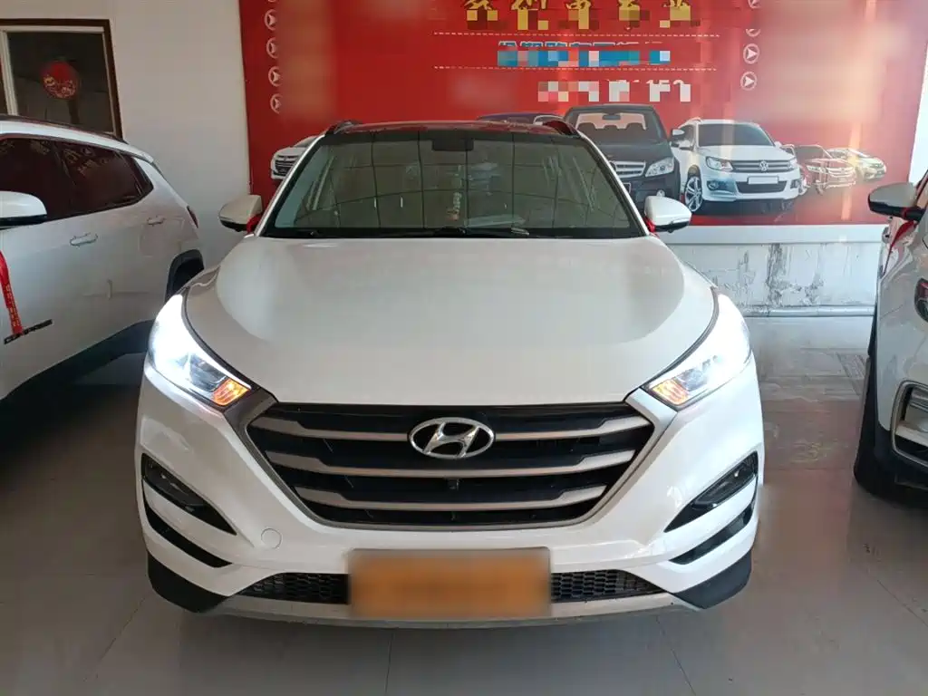 Hyundai Tucson 2018 1.6T DCT 2WD 15th Anniversary Special Edition фото 3