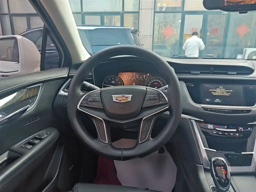 Cadillac XT5 2018 25T Luxury фото 7