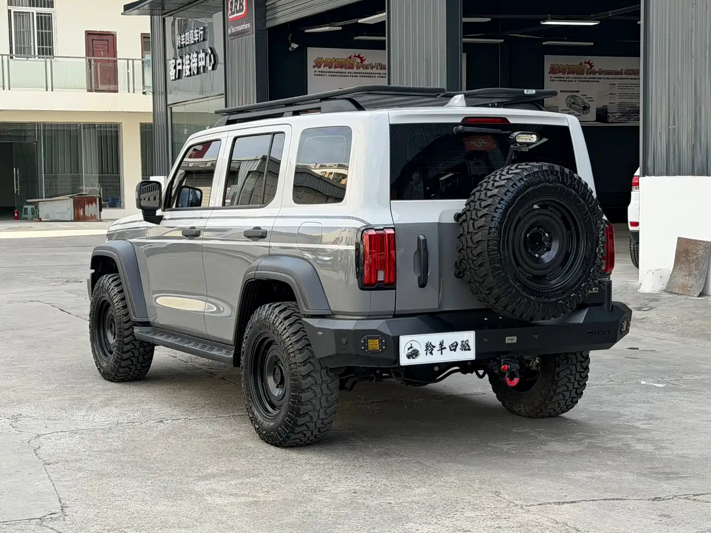Tank 300 2023 Off-Road Edition 2.0T Conqueror фото 13