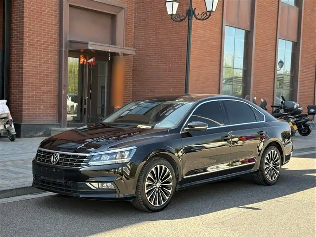 Volkswagen Passat 2017 330TSI DSG Prestige