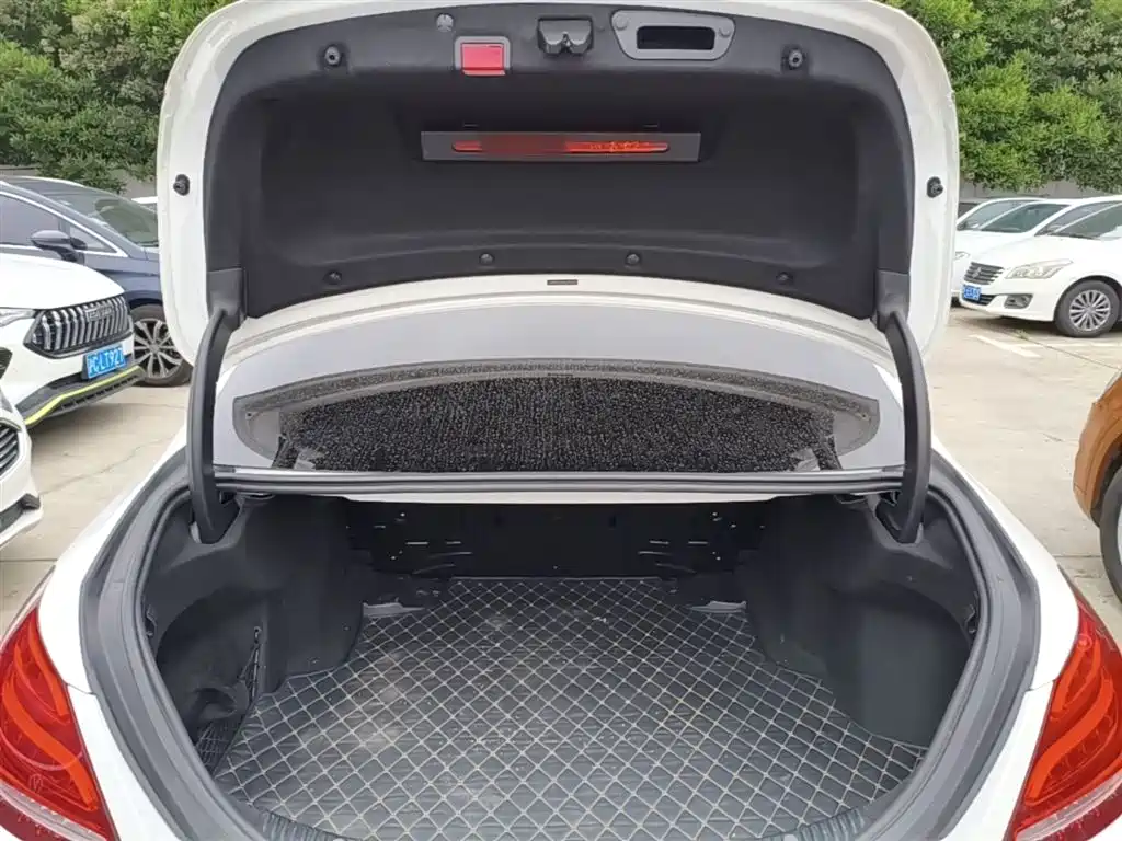 Mercedes-Benz C-Class 2017 C 200 Sport фото 19