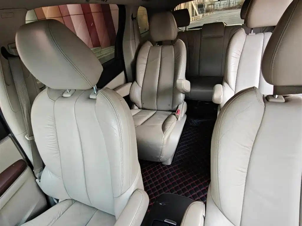 Buick GL8 2015 2.4L Luxury Business Exclusive Edition фото 10