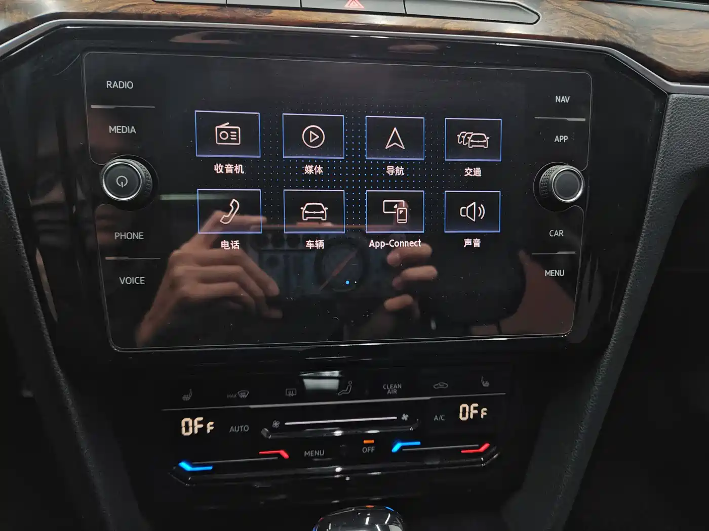 Volkswagen Magotan 2018 330TSI DSG Leading фото 12