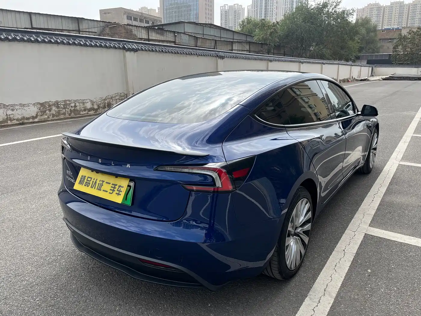 Фото 18 - Tesla Model 3