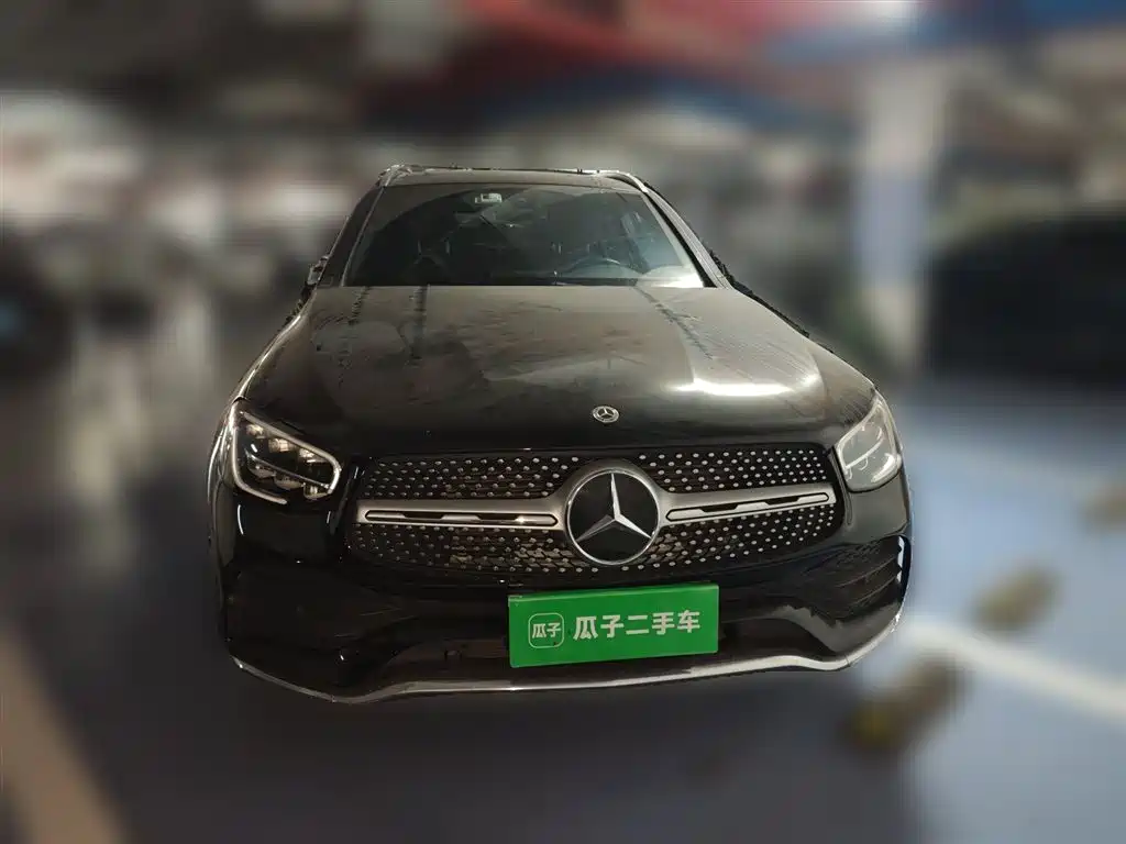 MERCEDES-BENZ GLC