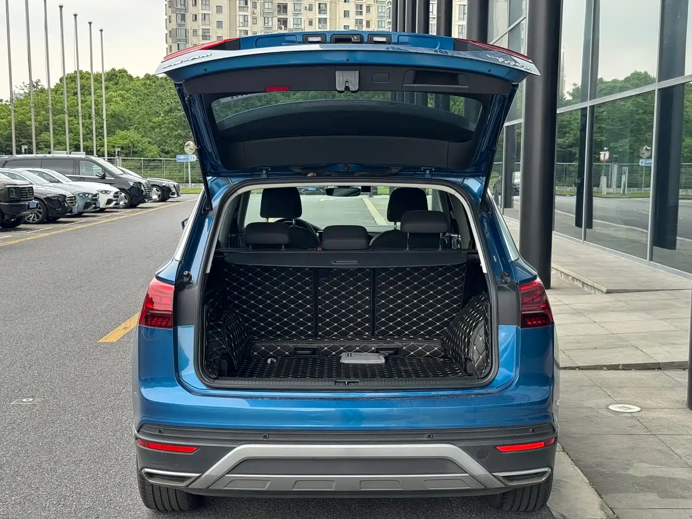 Volkswagen Tayron 2019 330TSI 2WD Premium China V фото 5