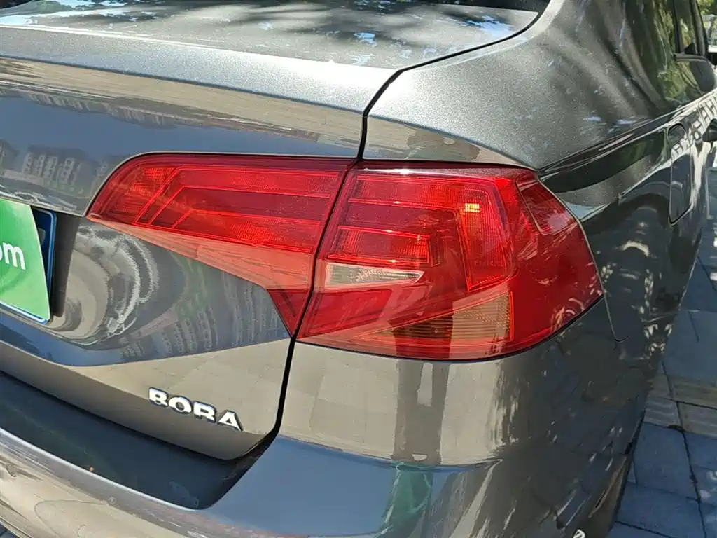 Volkswagen Bora 2016 Model 1.6L Automatic Fashion фото 8