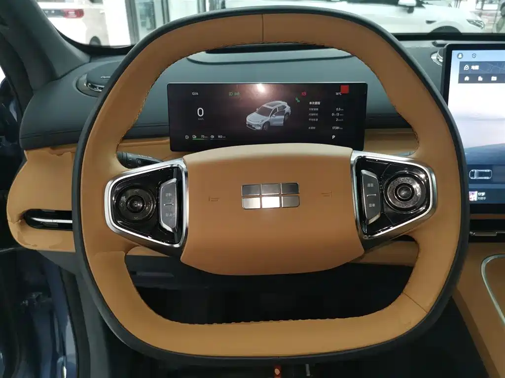 Geely Galaxy Galaxy Starship 7 EM-i 2025 120km Navigation Edition фото 11