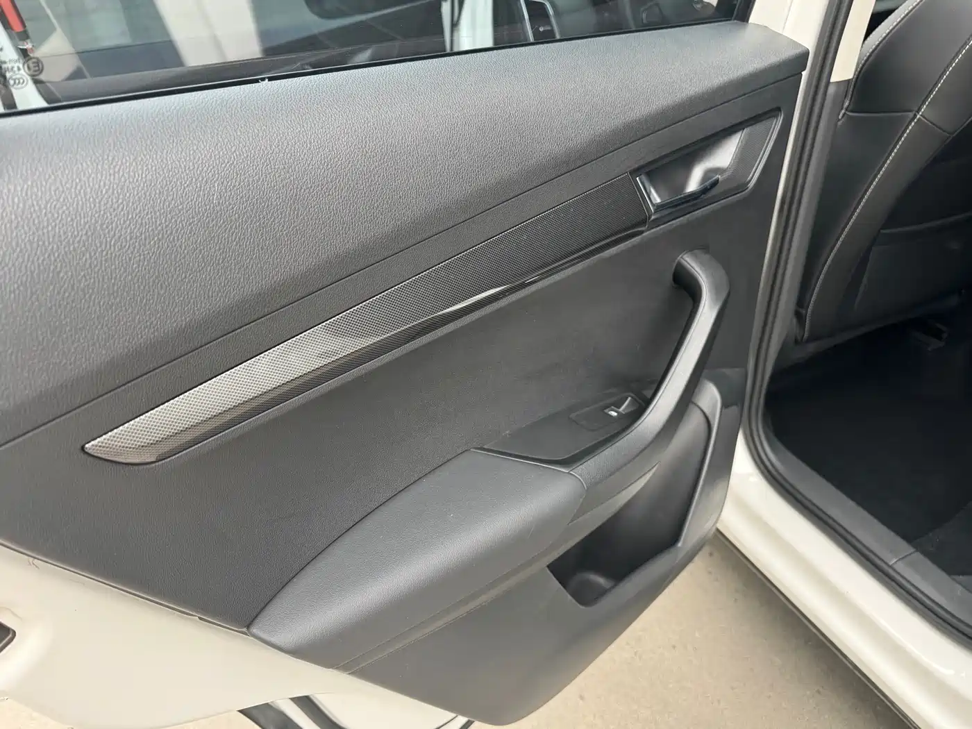 Škoda Karoq 2019 TSI280 Smart Drive Luxury Edition China V фото 11