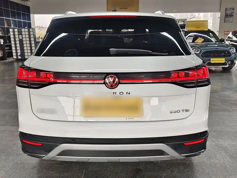 Volkswagen Tayron 2023 330TSI 2WD Luxury Plus Advanced Edition фото 6
