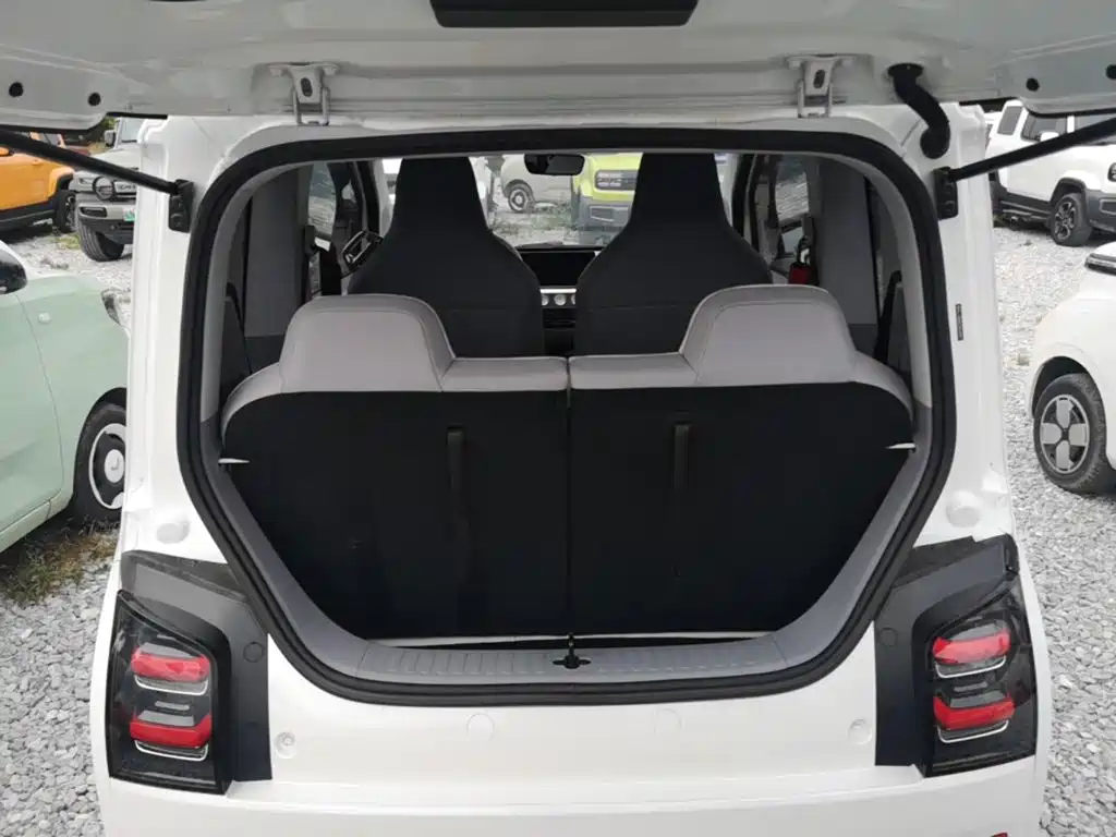 Wuling Motors Wuling Air ev 2022 2023 4-Seat Advanced Edition