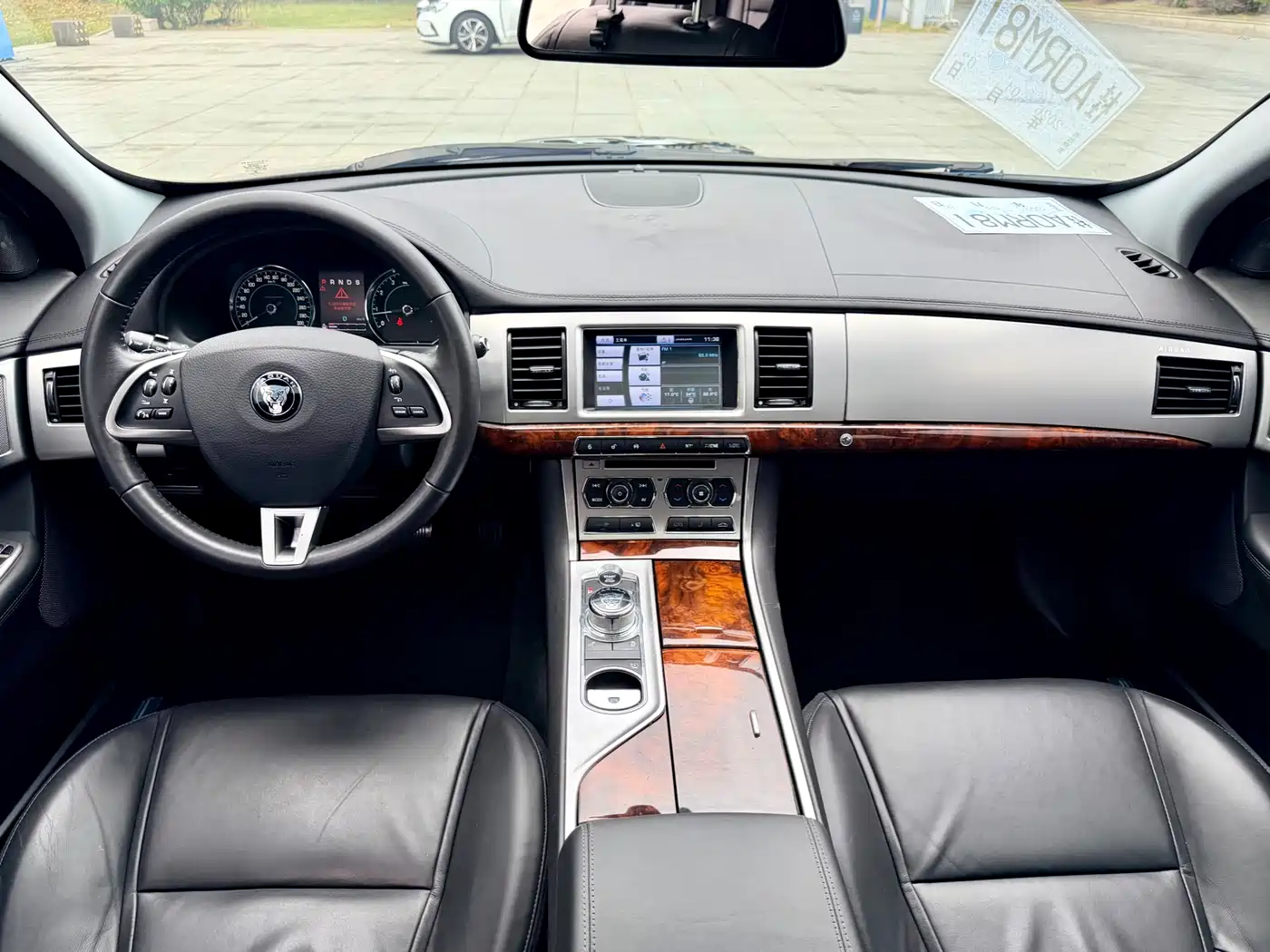 Jaguar XF 2014 2015 XF 2.0T Luxury Edition