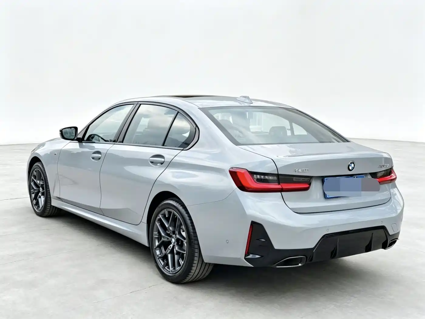 BMW 3 Series 2025 330Li M Sport Night Edition фото 7
